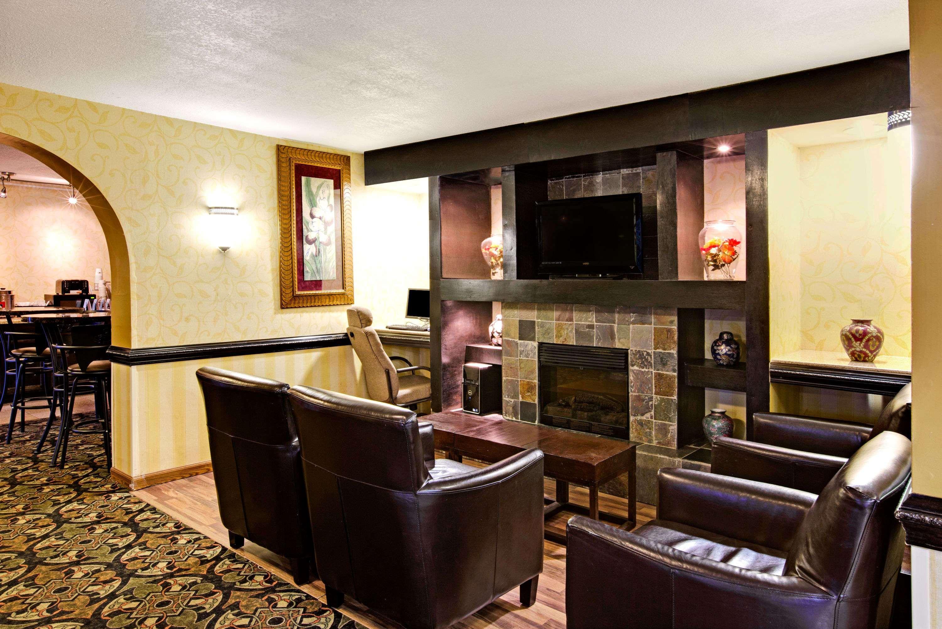 Days Inn By Wyndham Charlotte/Woodlawn Near Carowinds Exteriör bild